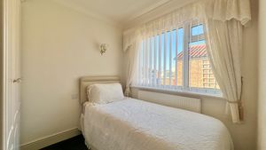 Photo 25- click for photo gallery